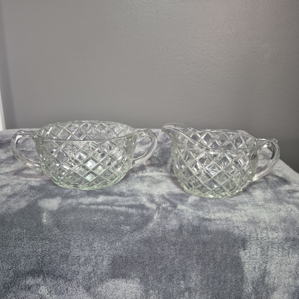 Elegant Vintage Diamond Point Cream and Sugar Bowl Set – Timeless Charm